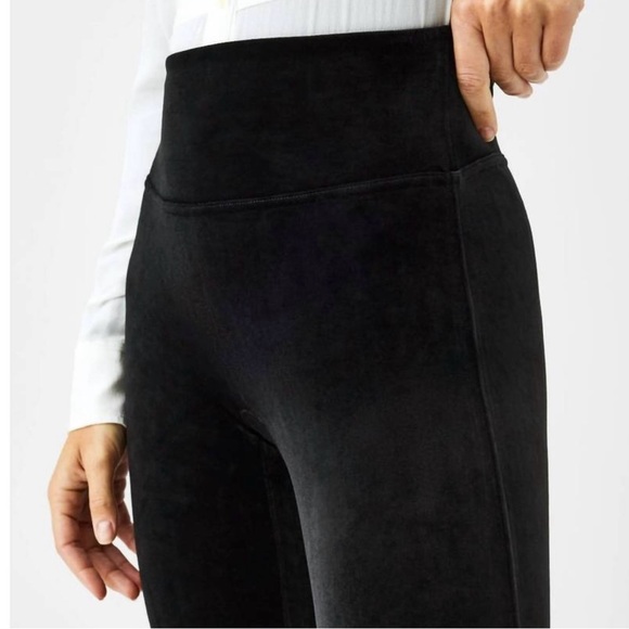 Spanx Women’s Soft Velvet Fabric High Waist Black Leggings, Size Medium - Picture 4 of 12
